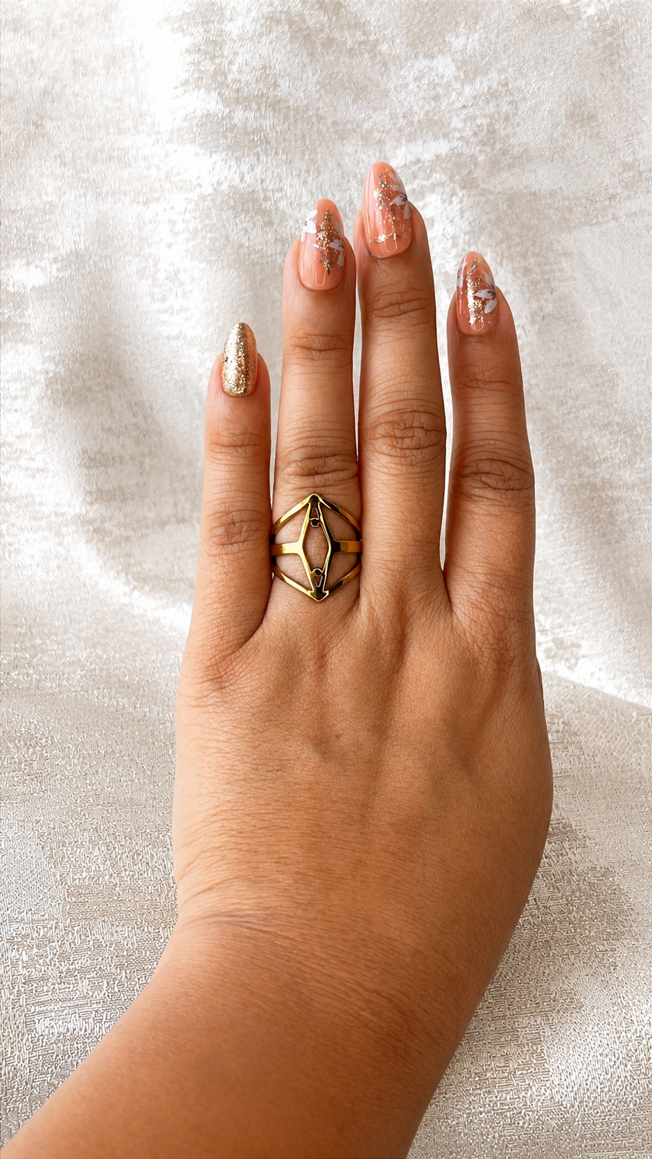 RHOMBUS SHAPED RING