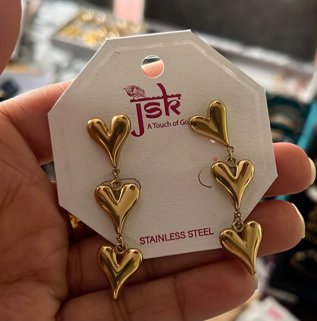 GOLDEN HEART EARRING