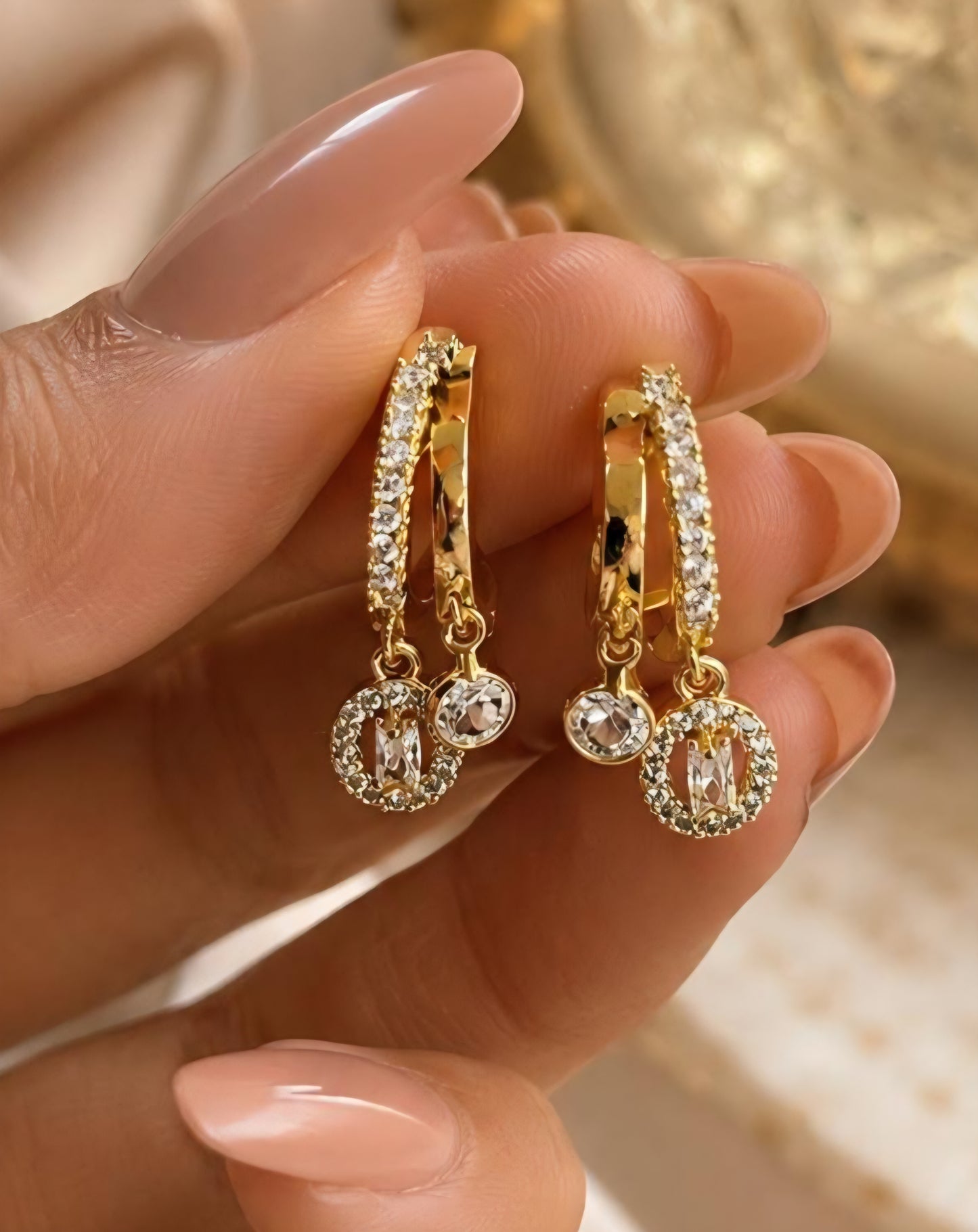 OVAL STUDDED DESIGN