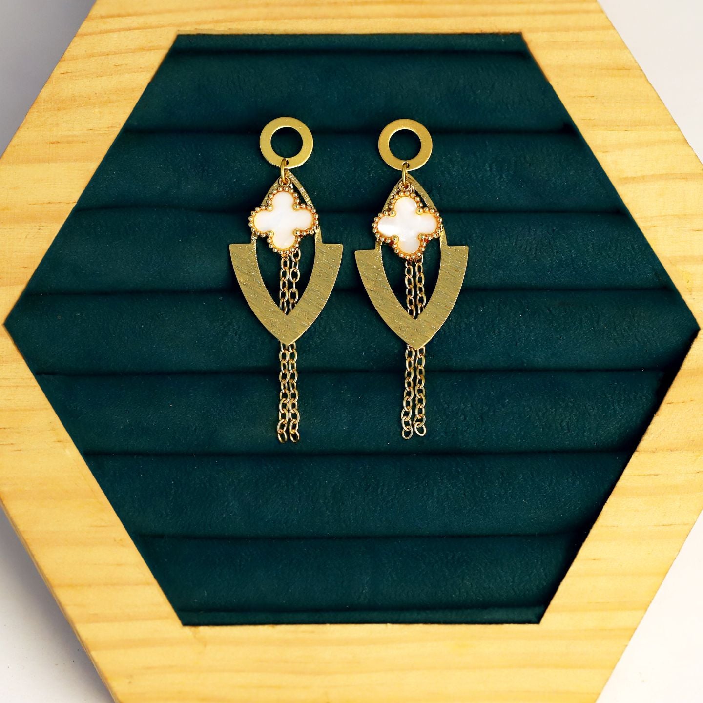 FLOWER OVAL DESIGNER EARRING