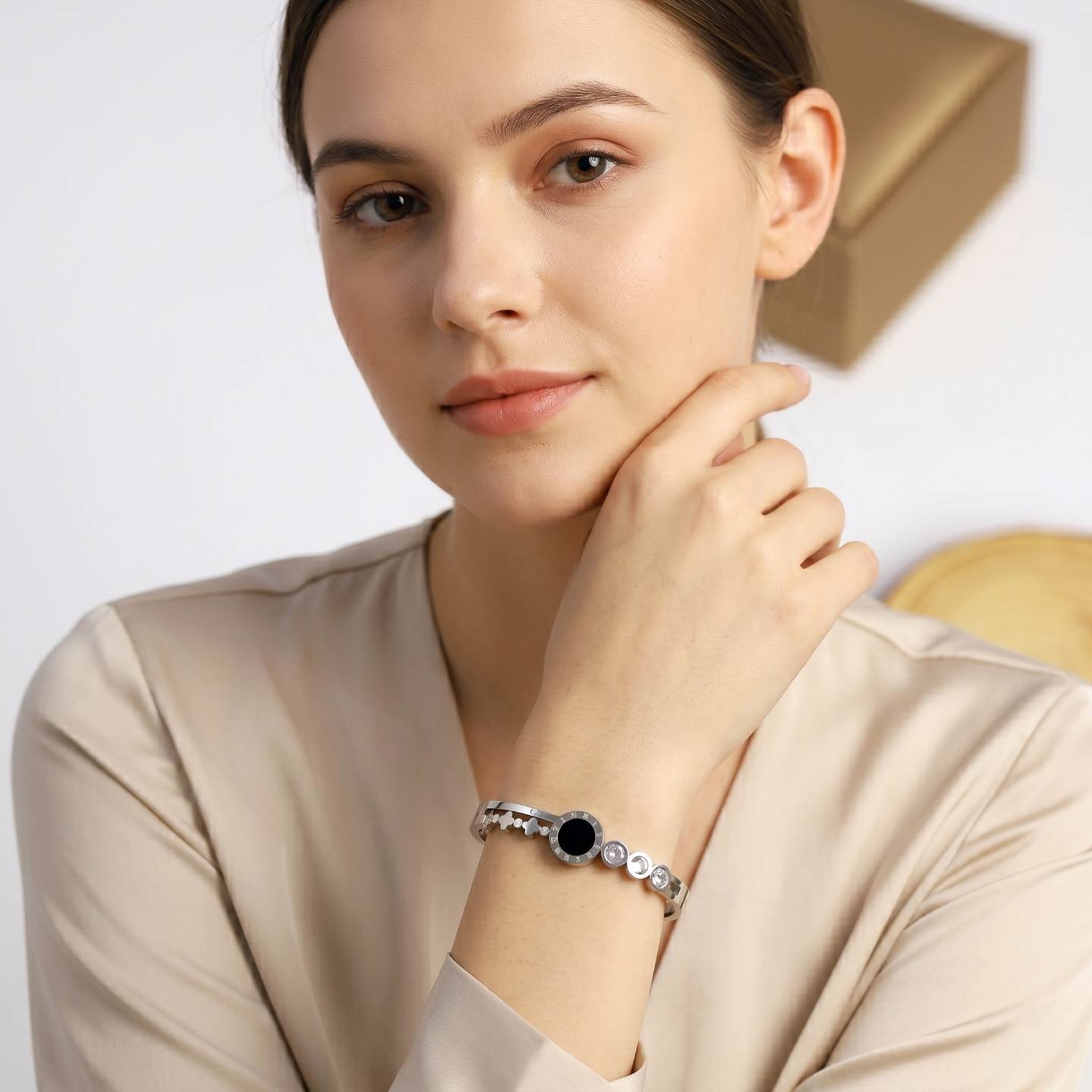 BLACK STONE SILVER BRACELET