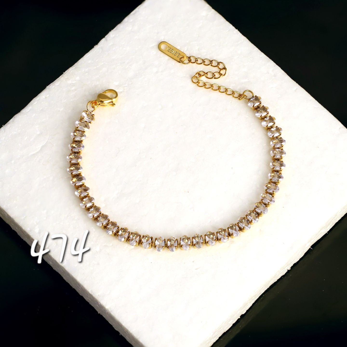 STUD OVAL SHAPED TENNIS BRACELET