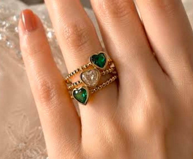 TRI HEART STONE RING