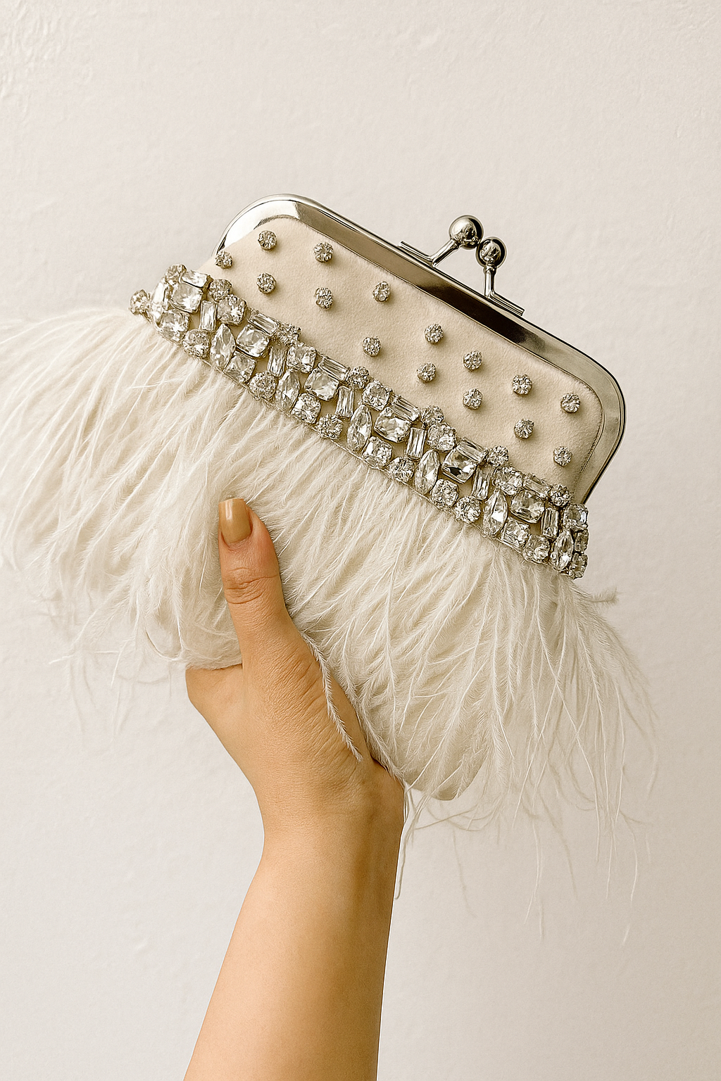 FEATHER CRYSTAL STUNNER