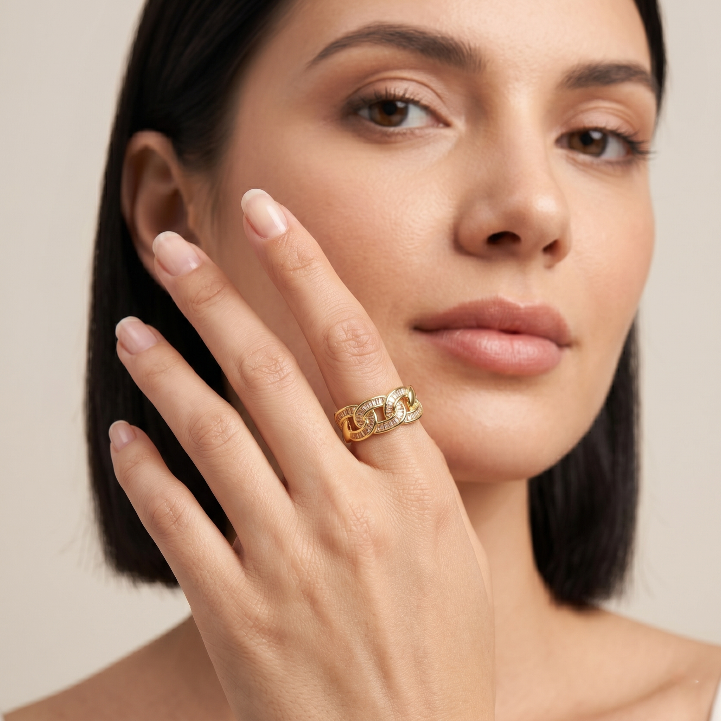 OVAL STUDDED RING