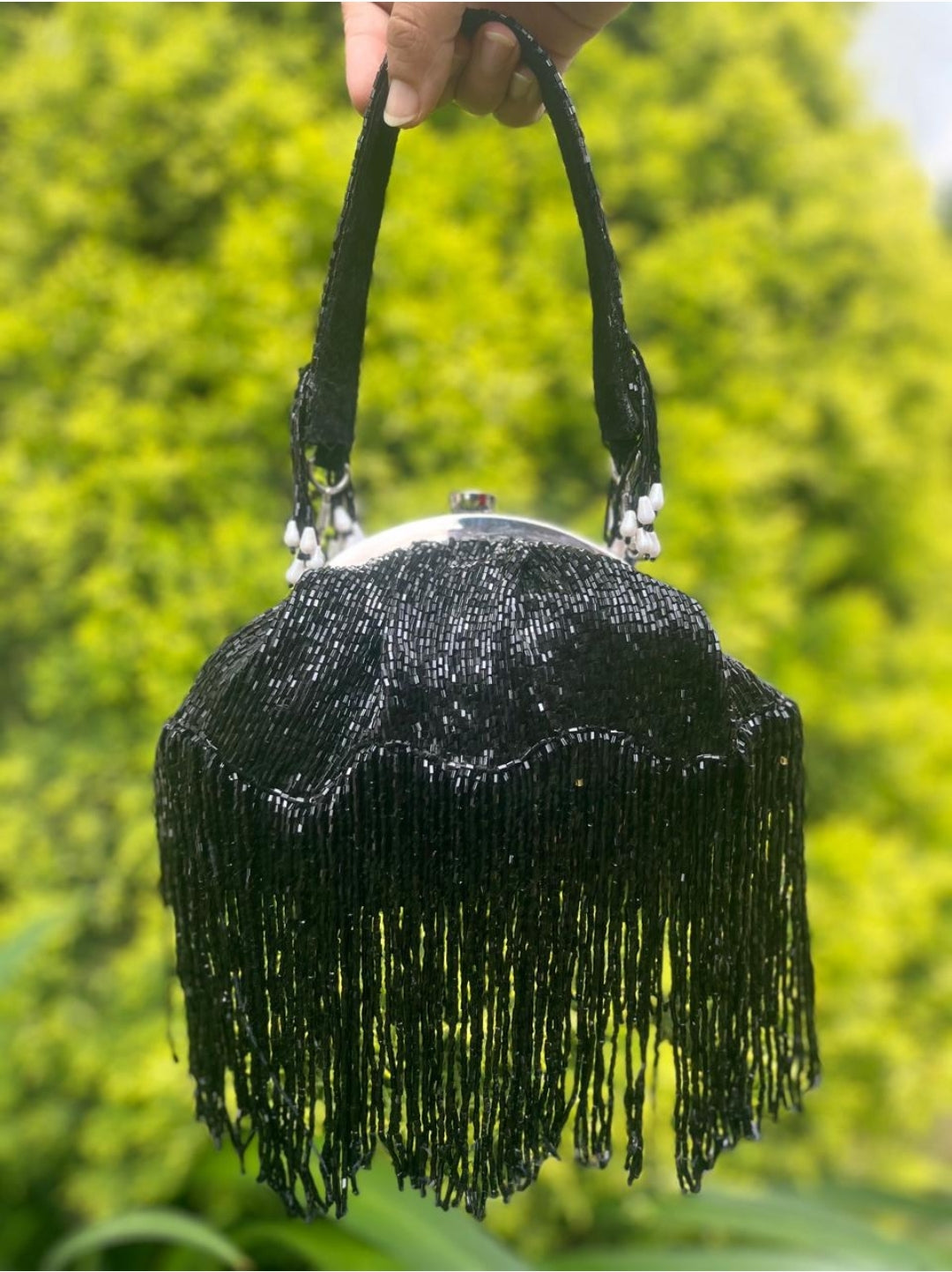 LONG TASSELS BATUA