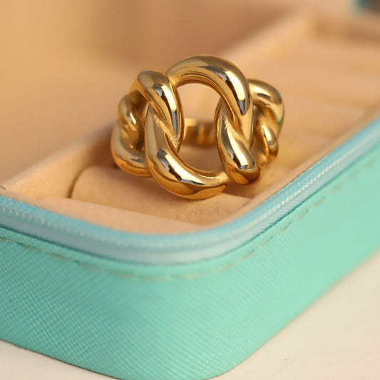 OVERLAP OVAL SHAPED