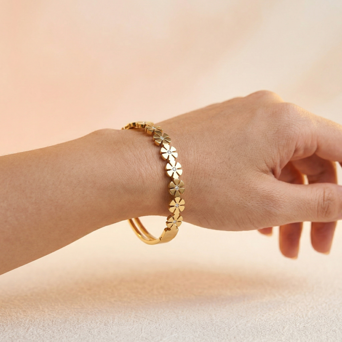 FLOWER STONE SOLID BRACELET