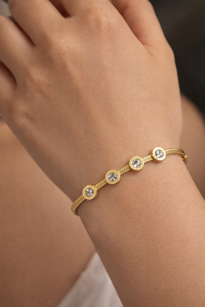 CRYSTAL CIRCLE CHAIN BRACELET