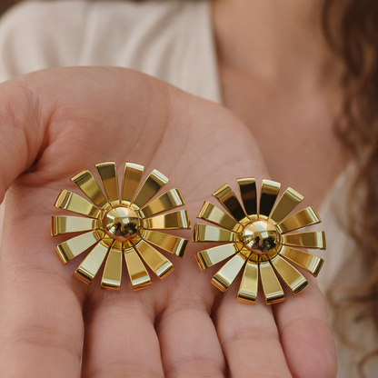 FLOWER PATTERN EARRING