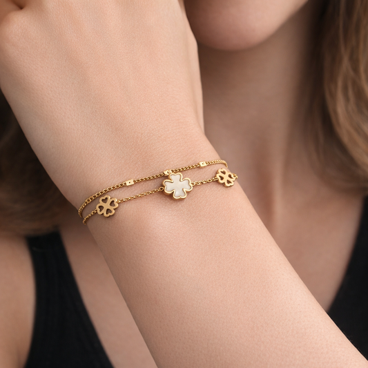 WHITE FLOWER CHAIN BRACELET