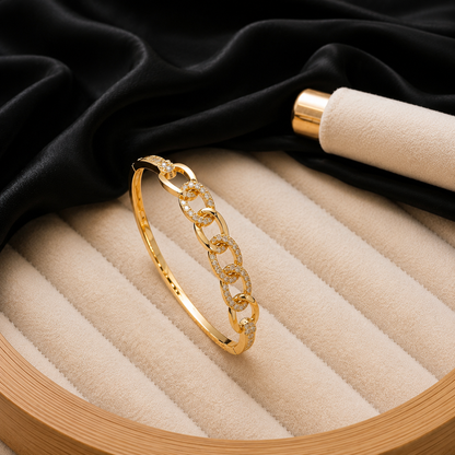 LINK STUDDED BRACELET