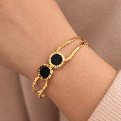 DUAL CIRCLE BLACK BRACELET