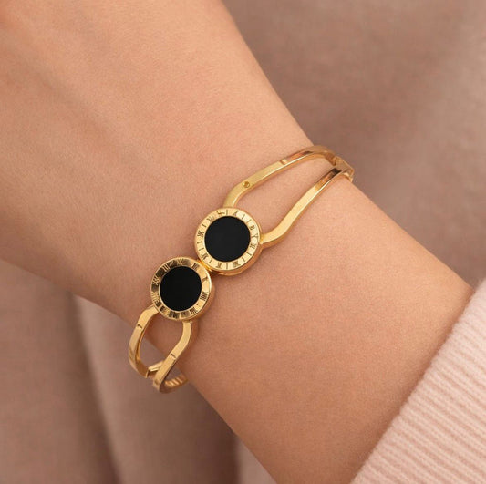 DUAL CIRCLE BLACK BRACELET