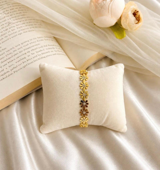 FLOWER STUD BRACELET