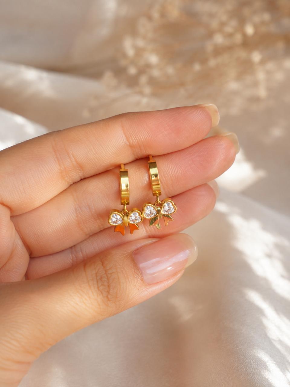 BOW HANGING EARRING