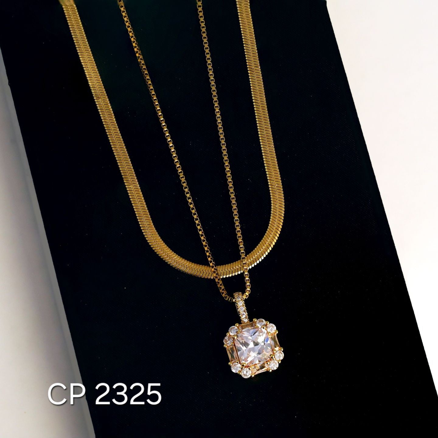 DUAL LAYERED RECT PENDANT
