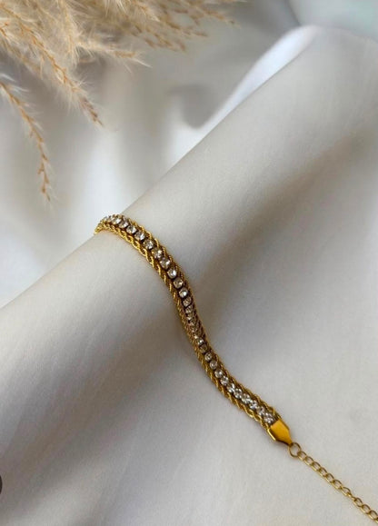 STATEMENT TENNIS BRACELET