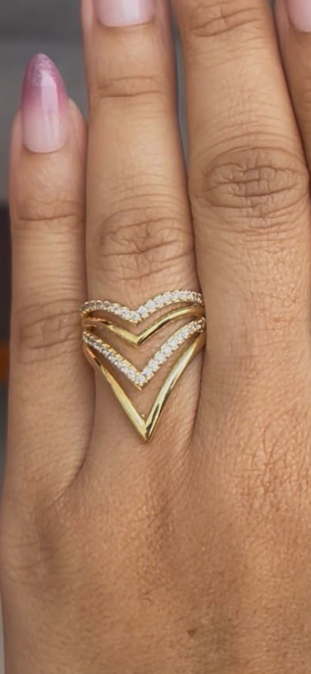 V LAYERED STUDDED RING