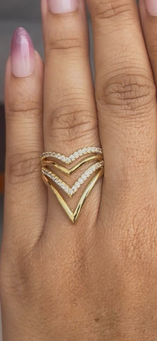 V LAYERED STUDDED RING