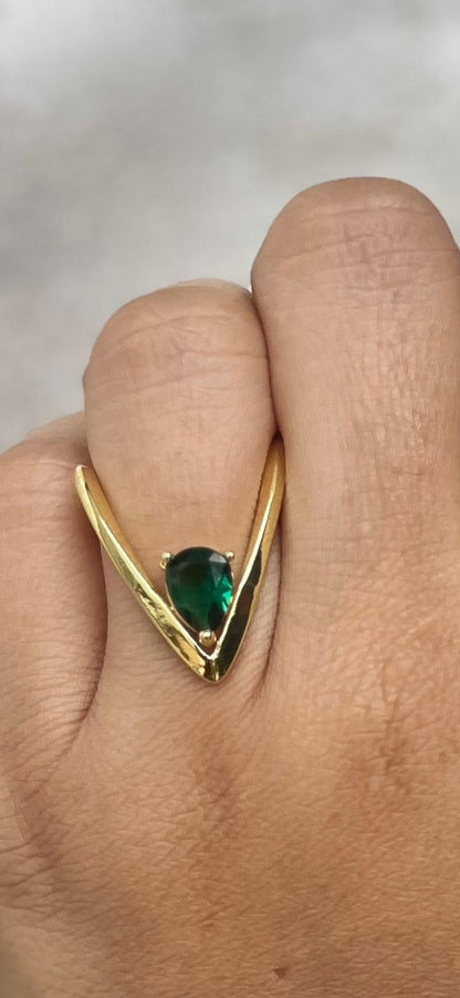VANKI RING STONE