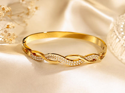 WAVY PATTERN KADA