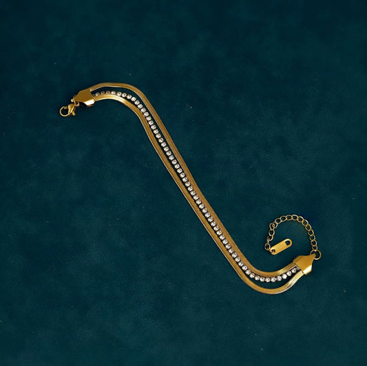 SNAKE CHAIN TRIPLE LAYERED BRACELER