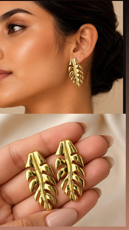 LEAF PATTERN EARRING
