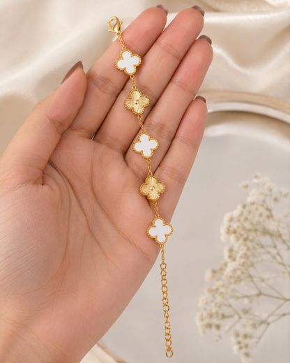 FLOWER CLOVE CHAIN BRACELET
