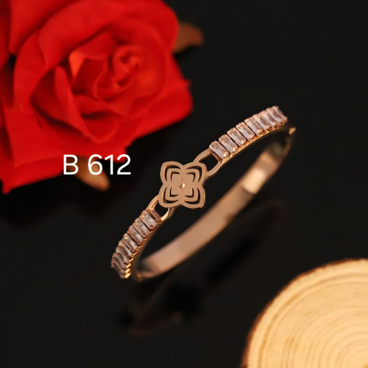 RG FLOWER STONE BRACELET