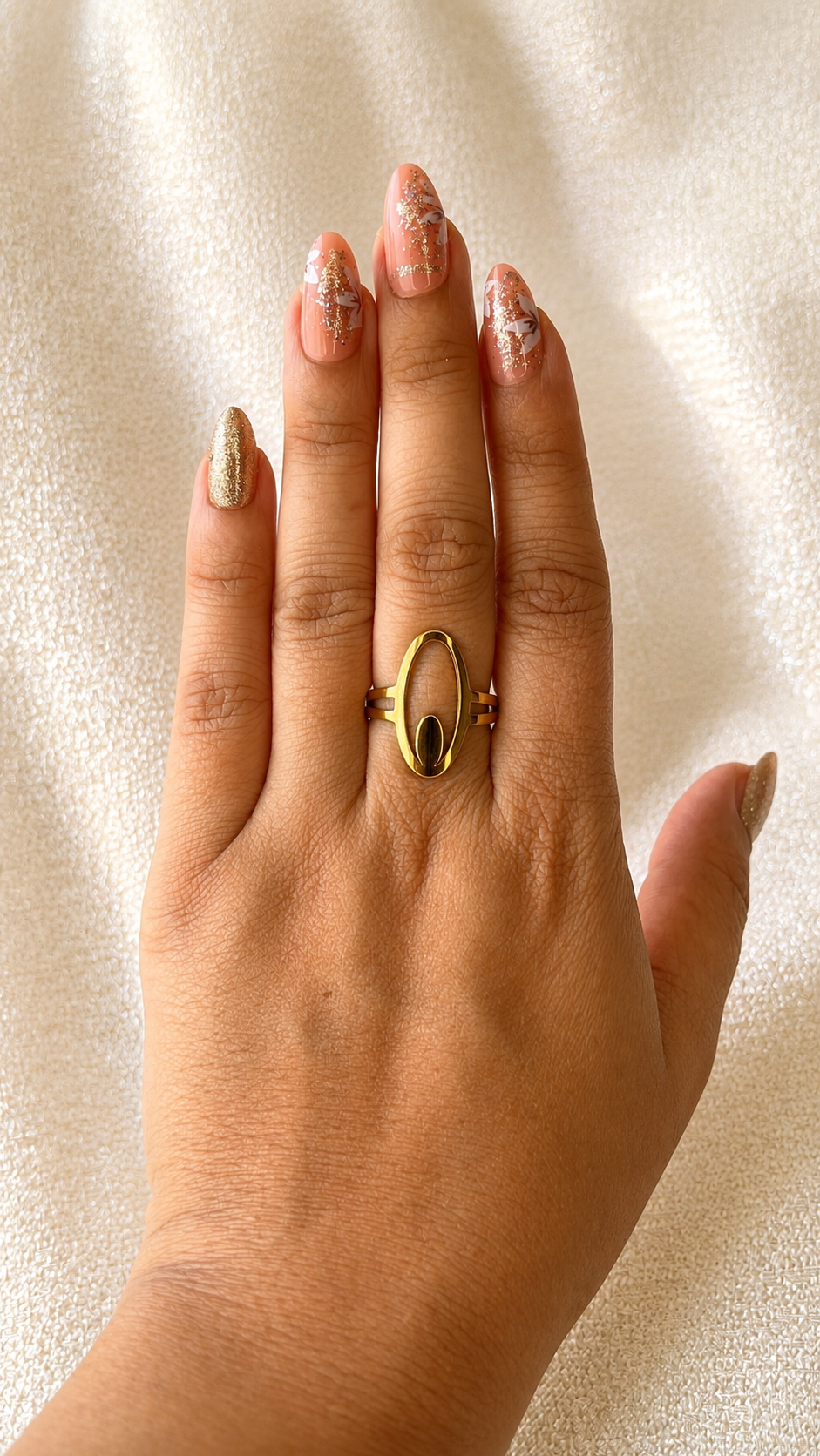 BIG OVAL DOULBLE CIRCLE RING