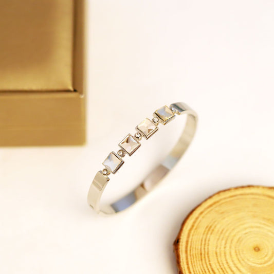 STONE SILVER BRACELET
