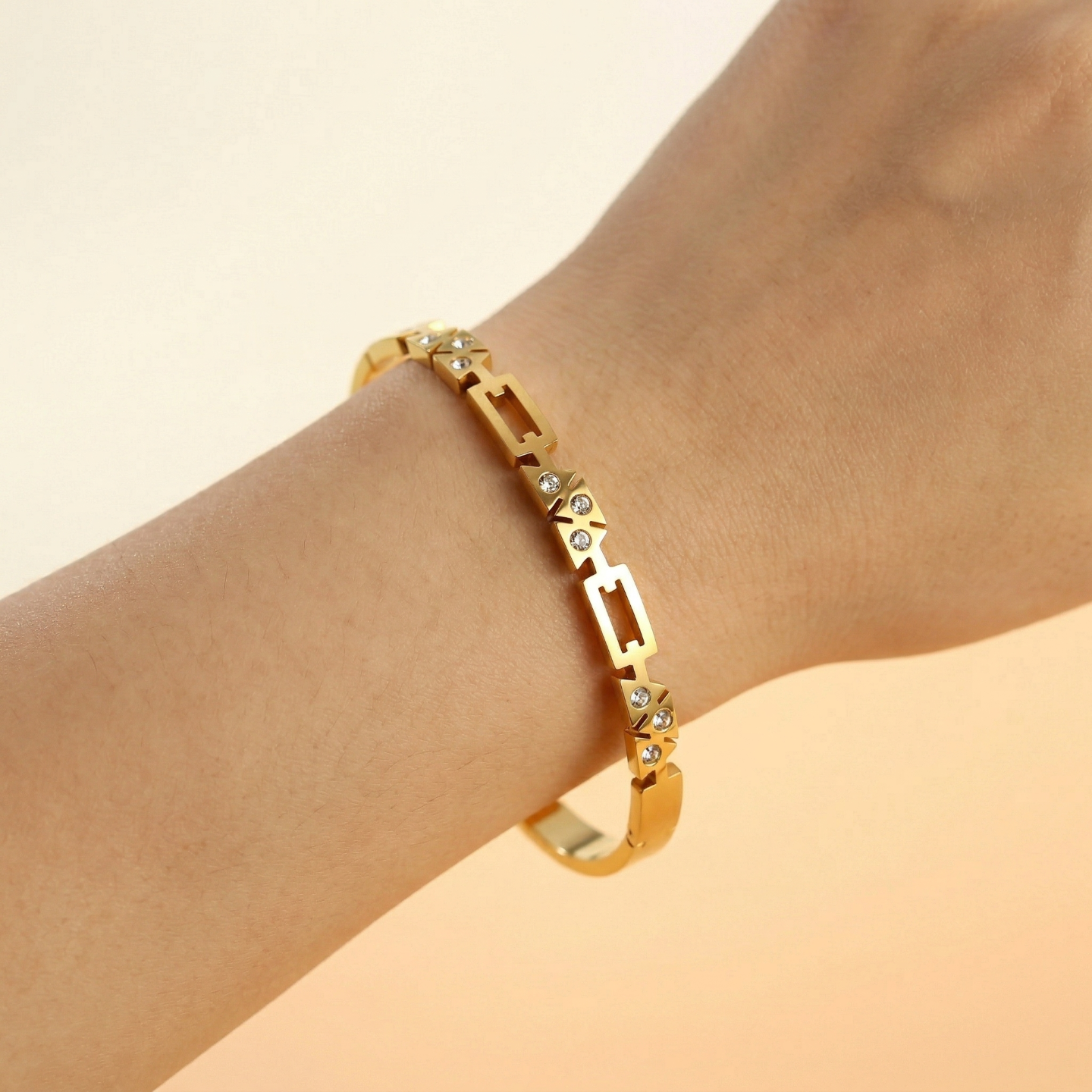STUD DESIGN BANGLE BRACELET