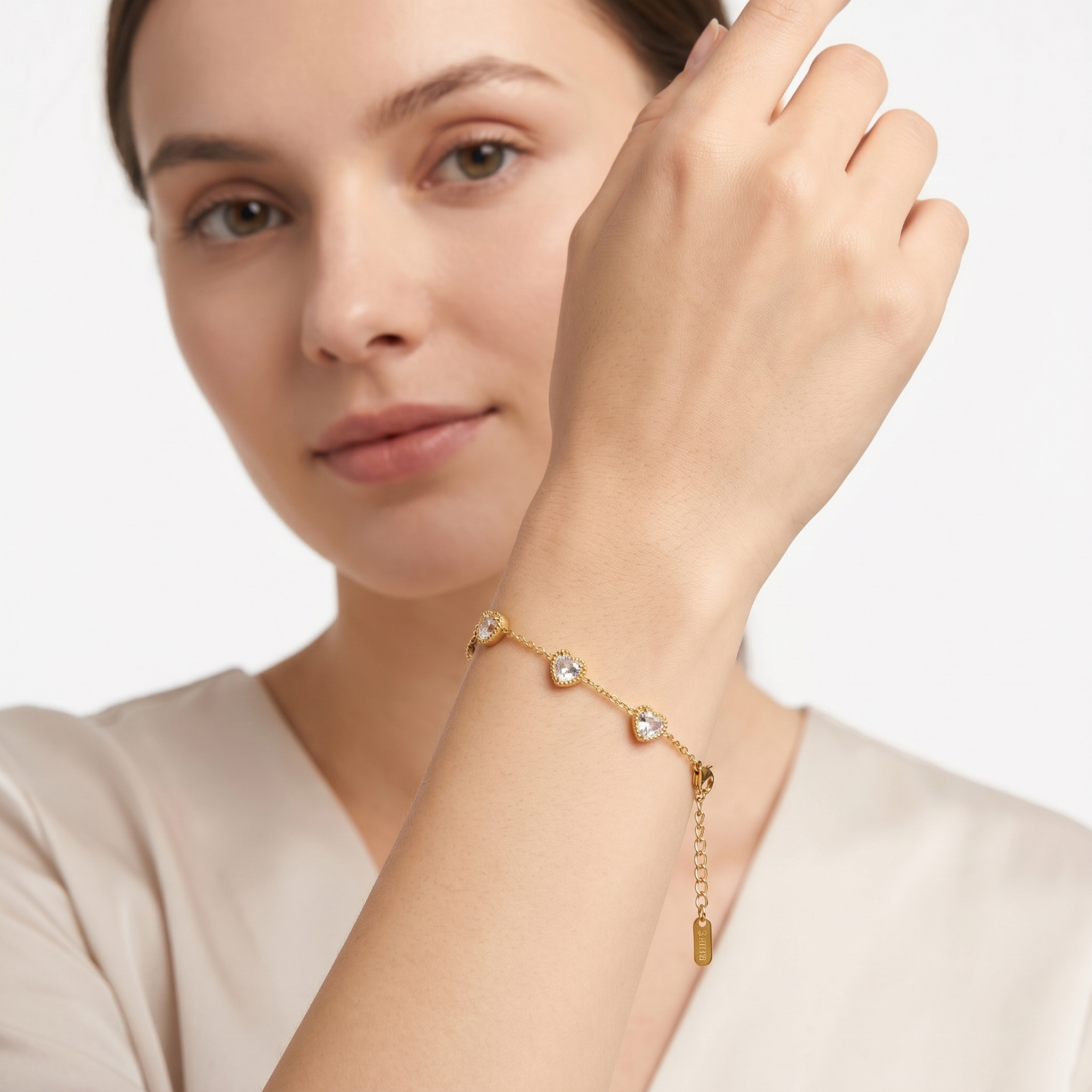 HEART SHAPED TENNIS BRACELET