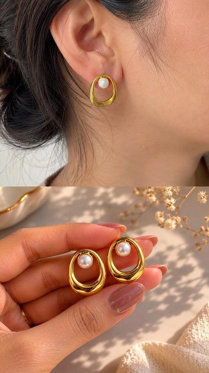 PEARL STUD EARRING