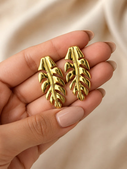 LEAF PATTERN EARRING