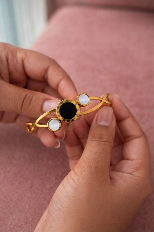 WHITE BLACK KADA BRACELET