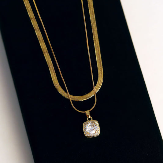 SQUARE PENDANT NECKLACE
