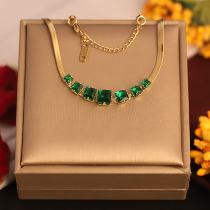 BIG STONE NECKLACE
