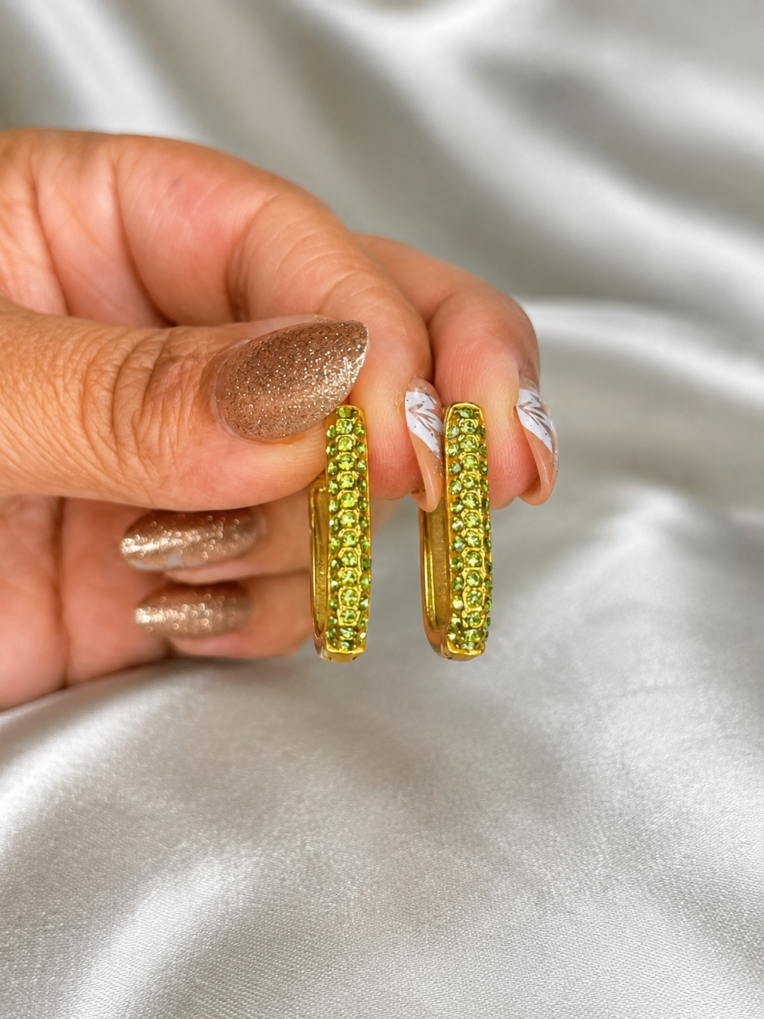 RECT STUDDED HOOP