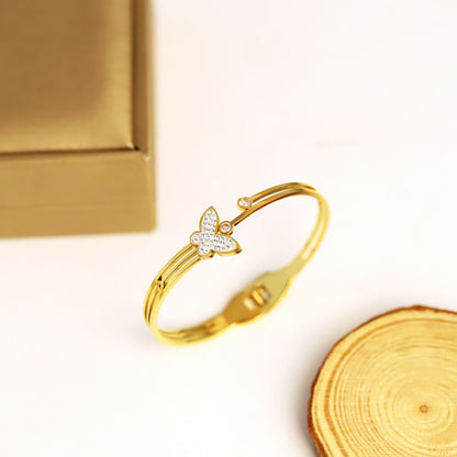WHITE BUTTERFLY KADA