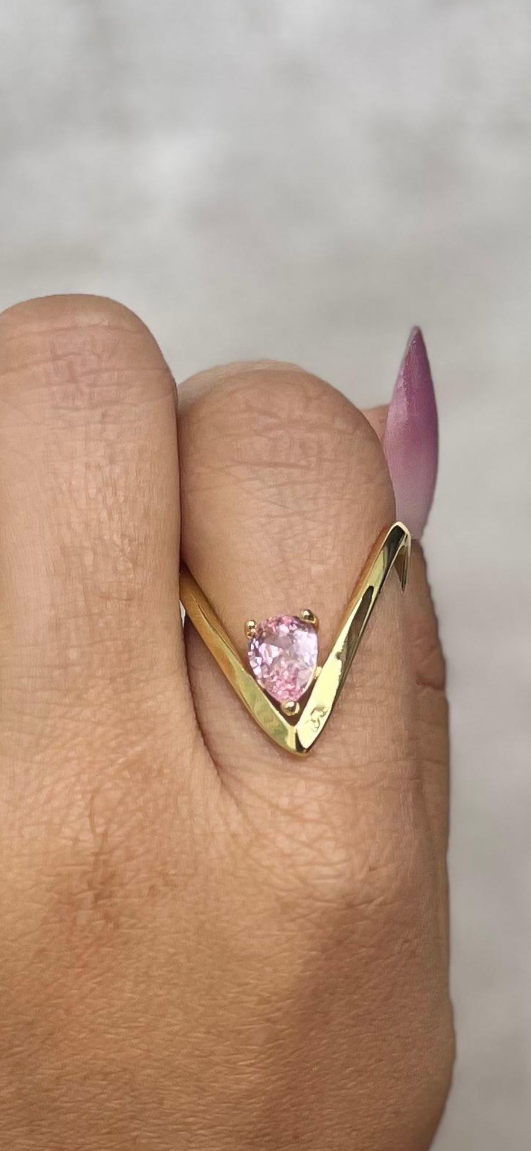 VANKI RING STONE