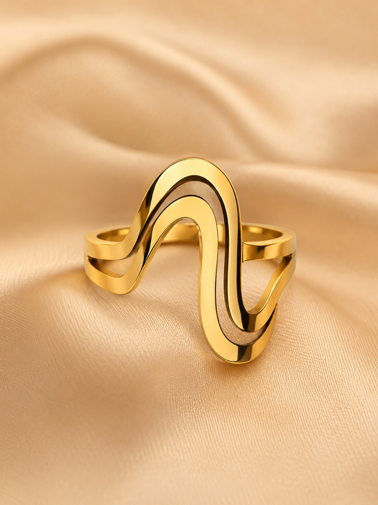 WAVY PATTERN RING
