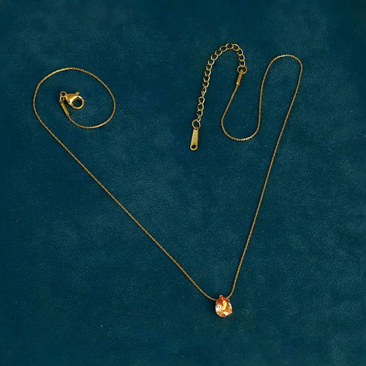 ORANGE PENDANT NECKPIECE