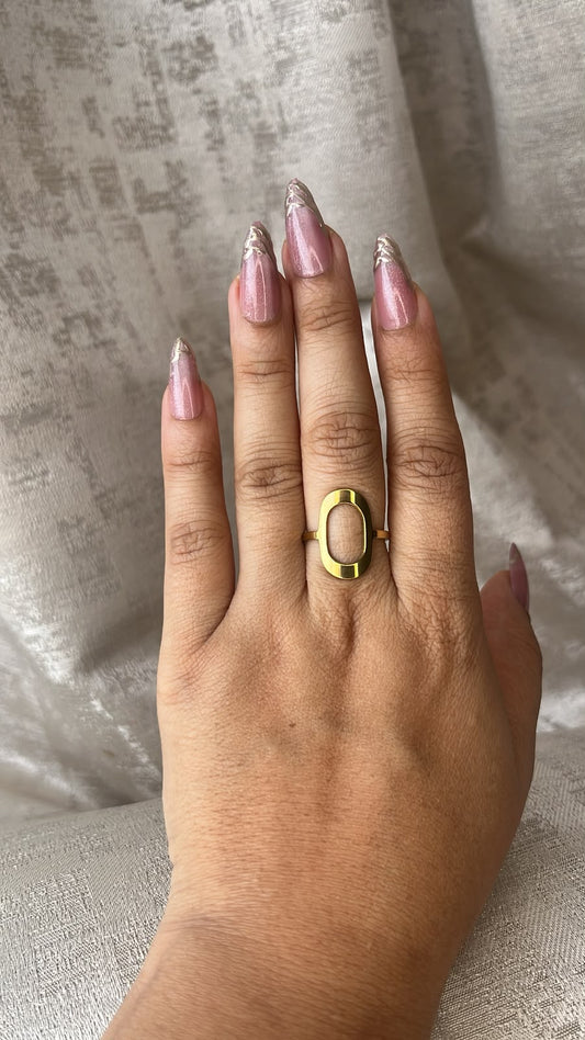 BIG OVAL SHAPE RING