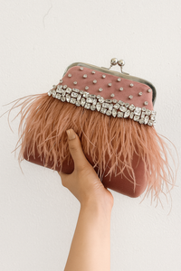 FEATHER CRYSTAL STUNNER