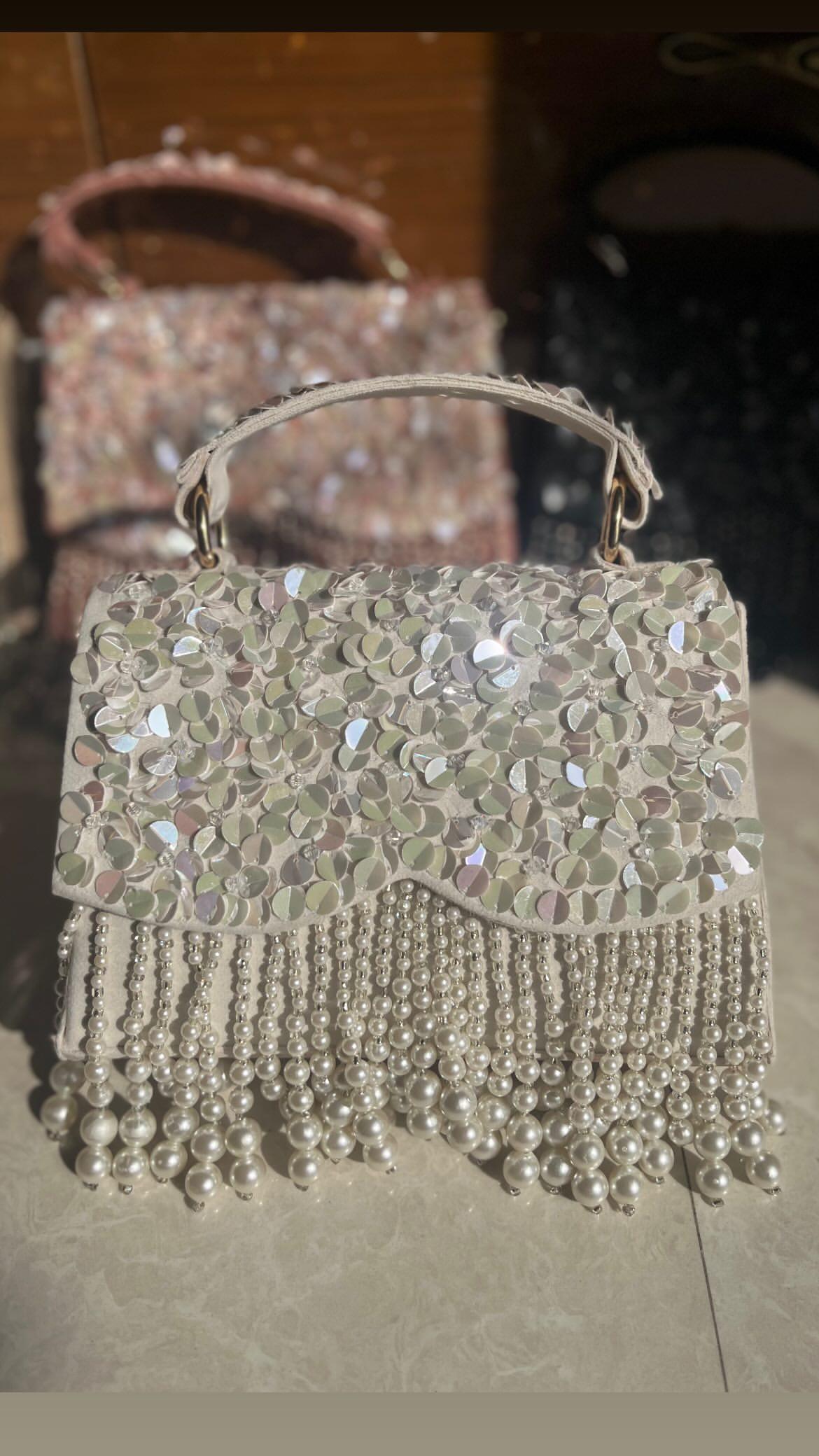 MAYRA SEQUENCE FLAPPER