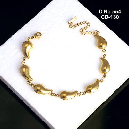 SHELL SHAPED BRACELET